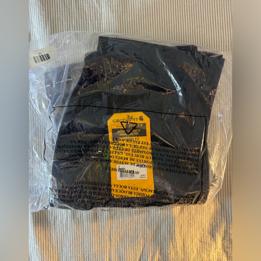 Carhartt rugged flex work pants never worn